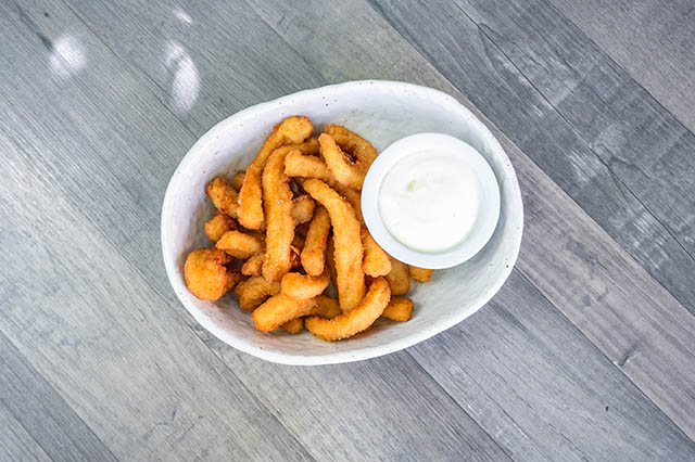 Calamares con mayolima, chill out El Jardín de Arturo Soria