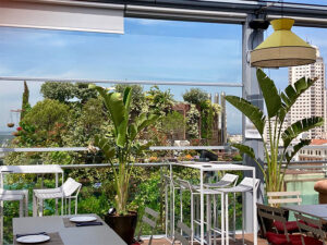 Detalle terraza con jardín colgante, Inhala Terraza